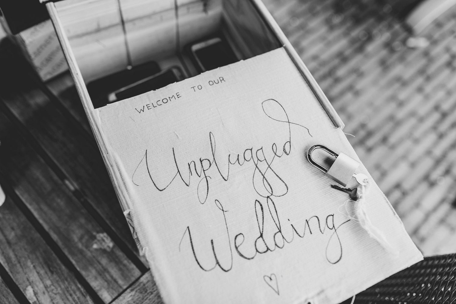 trouwen bij de Warrel, trouwfotograaf drenthe, unplugged wedding