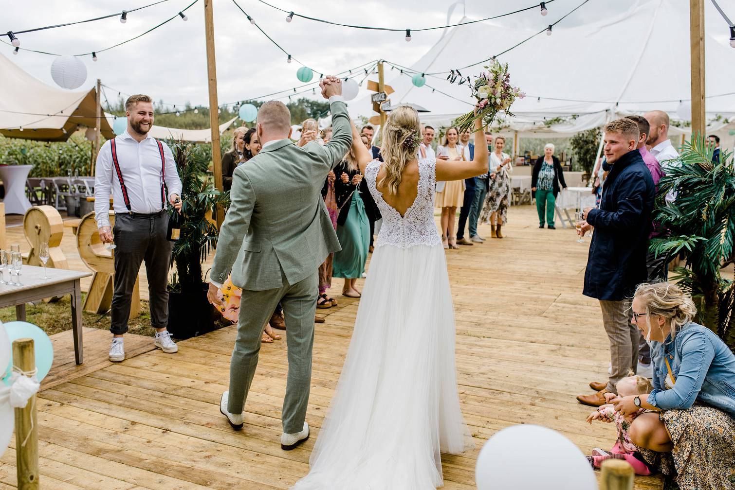 Bruidsfotograaf Zuidlaren, festival bruiloft, trouwen in Drenthe