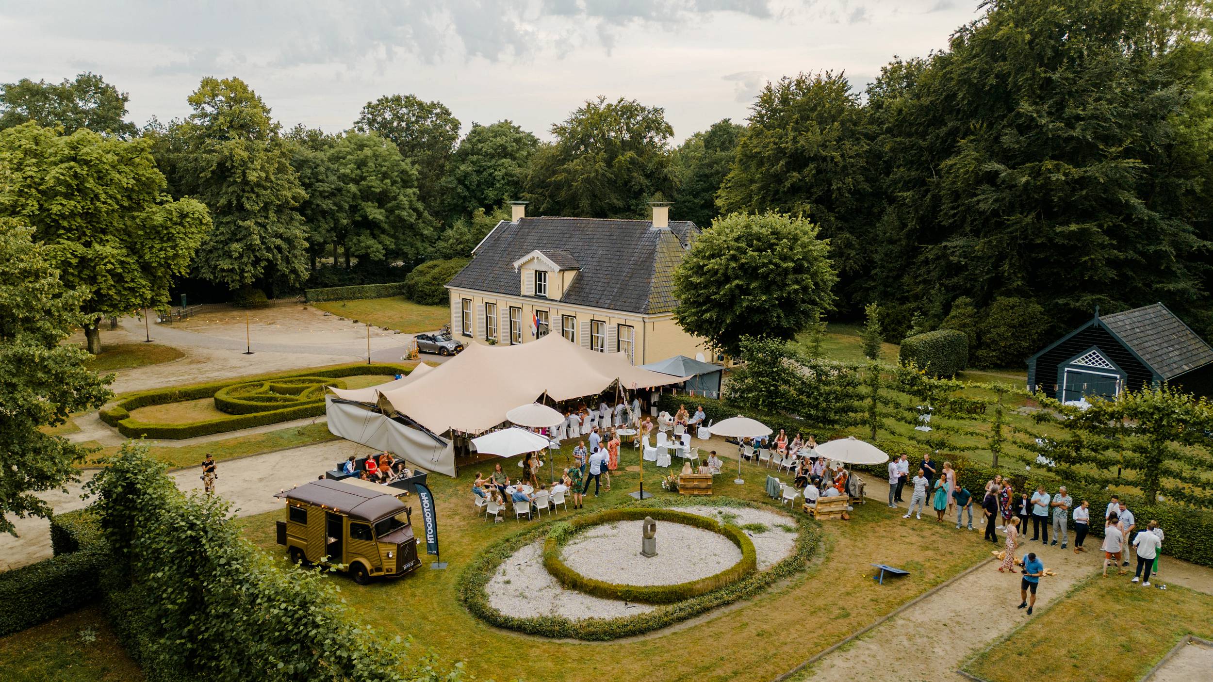 Landgoed Lemferdinge overzichtsfoto, drone, trouwfotograaf Anouk Wubs